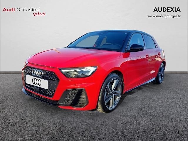 Rouge progressif métallisé noir mythe métallisé Occasion 2025 Audi A1 Sportback S-line plus Citadine | 30 490 € (Prix assez cher) - Image 1/4