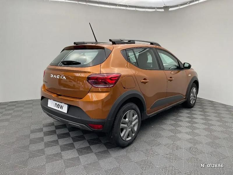 Occasion Dacia Sandero Expression 101 ch (74 kW) 2023 Beige Citadine
