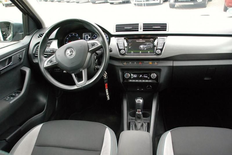 Image 2/4