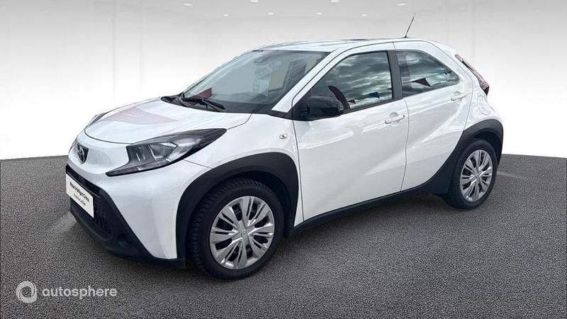 Blanc Utilisé 2023 Toyota Aygo X SUV | 12 448 € - Image 1/4