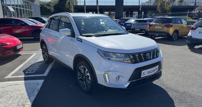 Utilisé 2024 Suzuki Vitara Style SUV | 23 990 € (Prix juste) - Image 1/4