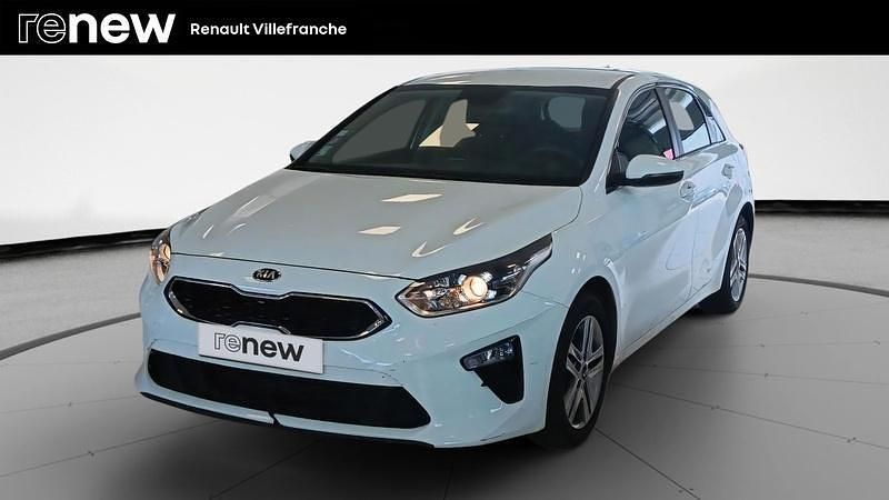 Blanc Utilisé 2020 Kia Ceed Active Berline | 14 490 € (Prix juste) - Image 1/4