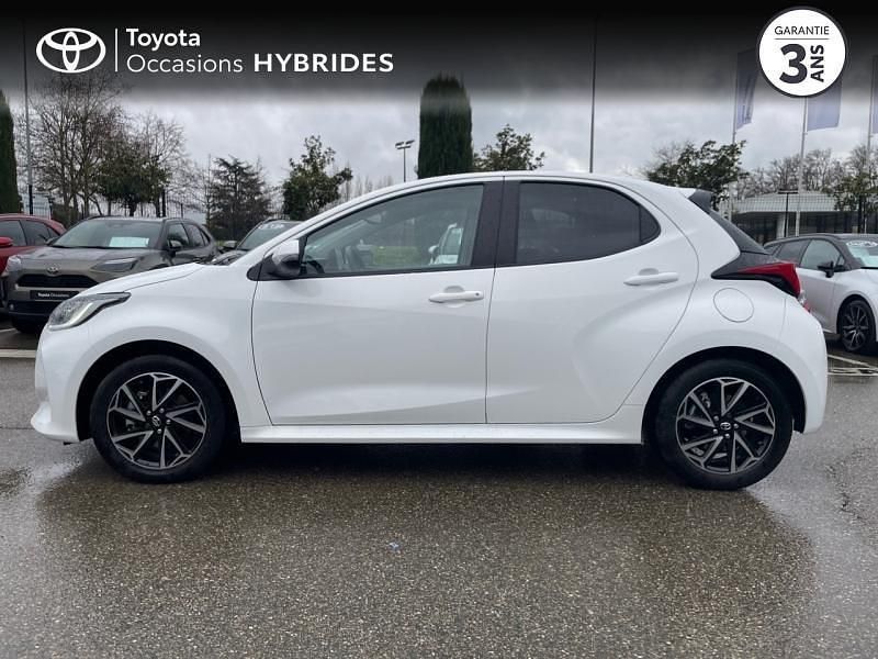 Occasion Toyota Yaris Hybrid Design 92 ch (67 kW) 2023 Blanc Berline