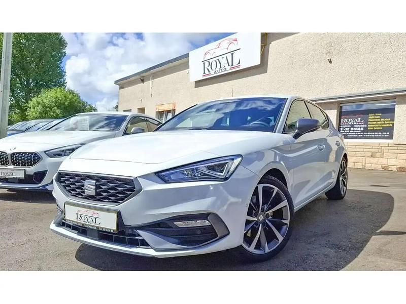 Blanc Utilisé 2021 Seat Leon FR Berline | 19 990 € (Bon prix) - Image 1/4