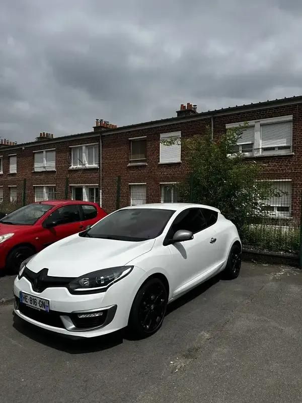 Blanc Utilisé 2014 Renault Mégane III GT Coupé | 16 990 € (Super prix) - Image 1/4