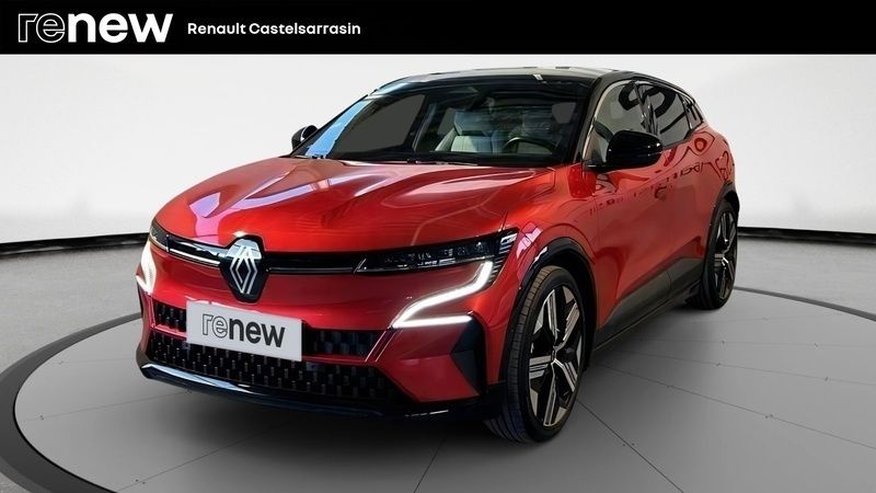 Rouge Utilisé 2022 Renault Mégane Iconic Berline | 27 990 € (Prix juste) - Image 1/4