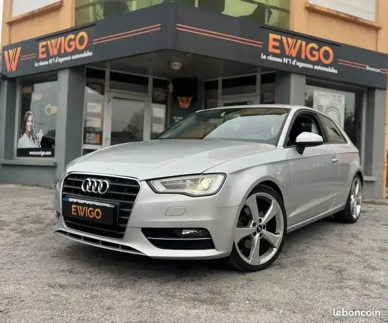 Gris Utilisé 2013 Audi A3 Ambiente Berline | 14 480 € (Prix juste) - Image 1/4