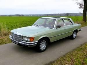Vert Occasion 1977 Mercedes 350 SE Berline | 18 500 € - Image 1/4