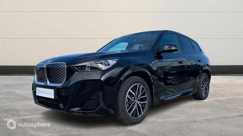 Noir Occasion 2024 BMW iX1 M Sport SUV | 39 799 € (Bon prix) - Image 1/4