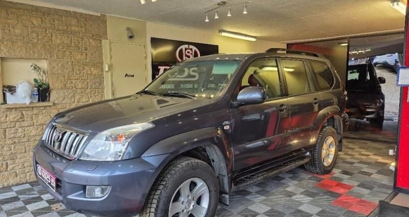 Gris Occasion 2005 Toyota Land Cruiser SUV | 24 888 € - Image 1/4