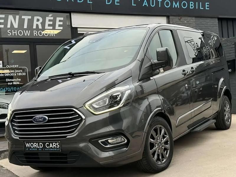 Gris Utilisé 2020 Ford Tourneo Custom Titanium SUV | 31 990 € - Image 1/4