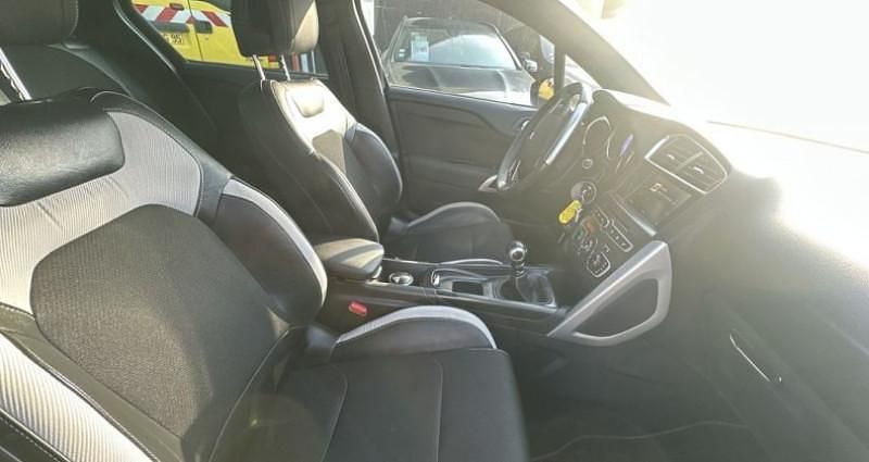 Occasion DS Automobiles DS4 Chic 120 ch (88 kW) 2015 Berline