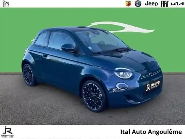 Occasion Fiat 500e 86 kW (118 ch) 2022 Ocean green métal Citadine