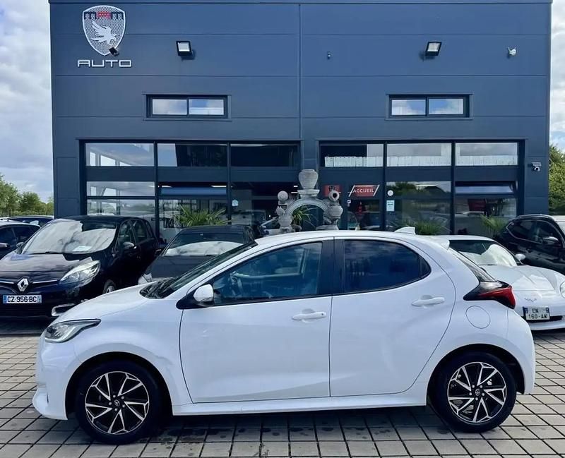 Blanc Utilisé 2021 Toyota Yaris Design Citadine | 14 990 € - Image 1/4