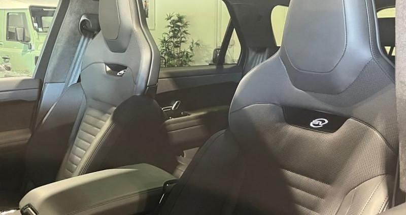Image 3/4