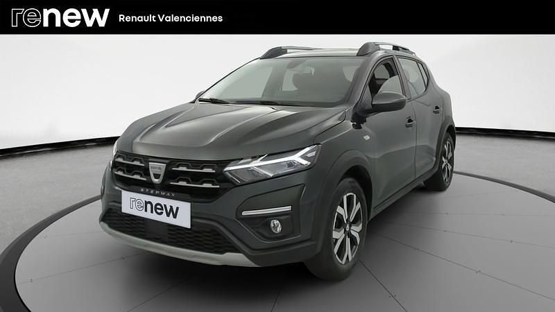 Gris Utilisé 2022 Dacia Sandero Comfort Citadine | 14 999 € (Prix juste) - Image 1/4