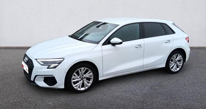 Blanc Utilisé 2022 Audi A3 Sportback Advanced Berline | 29 900 € (Prix juste) - Image 1/4