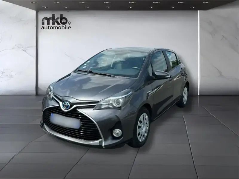 Gris Utilisé 2016 Toyota Yaris Hybrid Business Edition Berline | 10 690 € (Prix juste) - Image 1/4