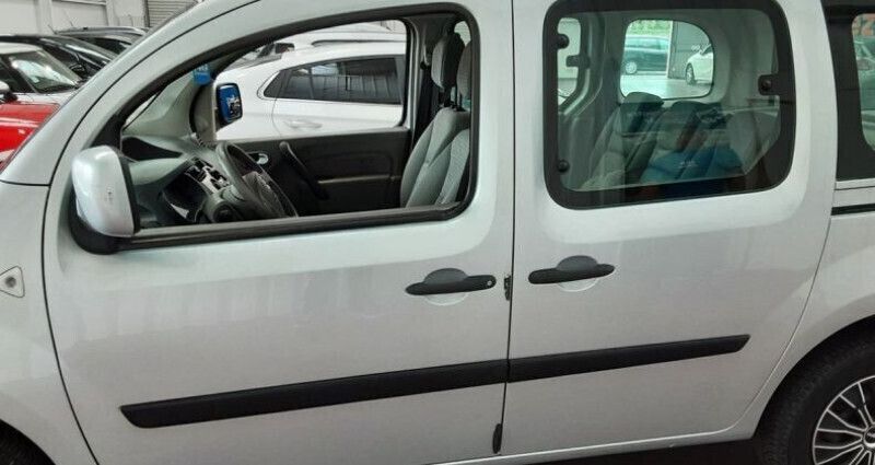Utilisé 2009 Renault Kangoo Privilege Monospace | 5 990 € (Super prix) - Image 1/4