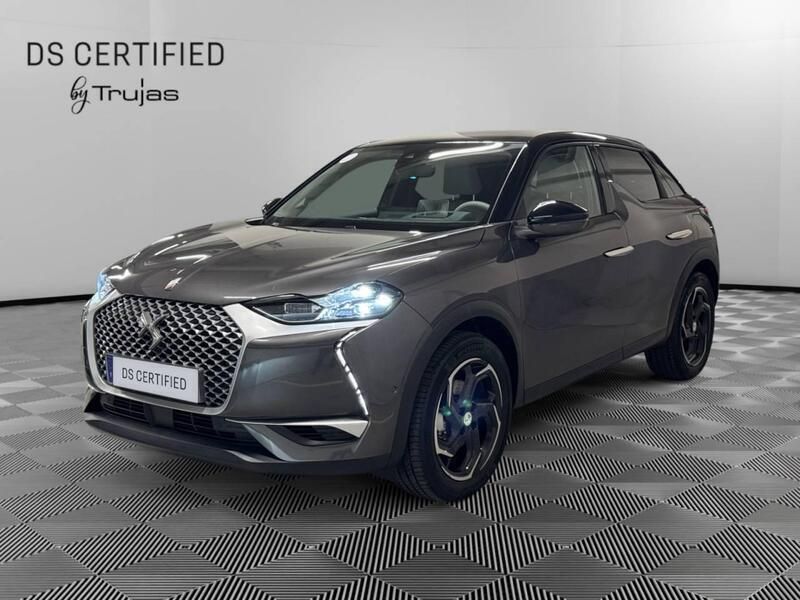 Gris Utilisé 2022 DS Automobiles DS3 Crossback E-Tense Grand Chic SUV | 26 900 € - Image 1/4