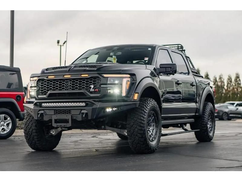 Noir Utilisé 2024 Ford Shelby Raptor SUV | 369 900 € - Image 1/4