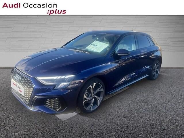 Bleu navarre métallisé Utilisé 2023 Audi A3 S-Line | 33 990 € (Prix assez cher) - Image 1/4