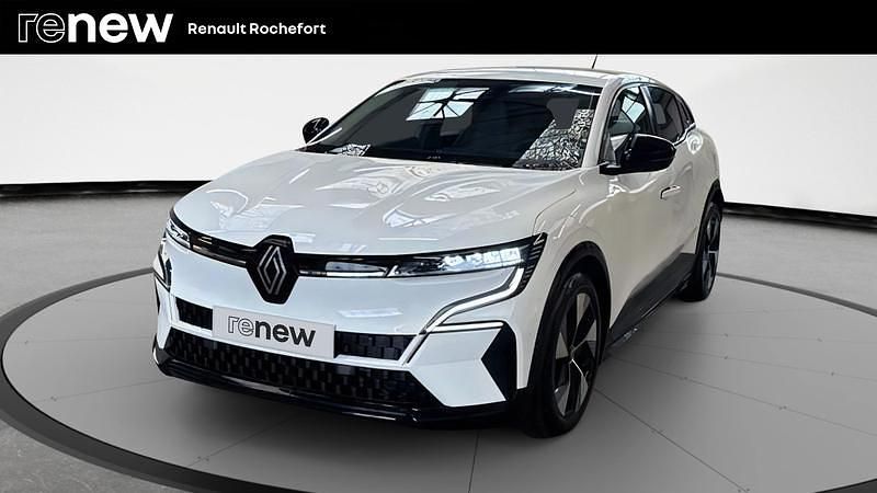 Blanc Utilisé 2022 Renault Mégane Equilibre Berline | 18 990 € (Prix juste) - Image 1/4