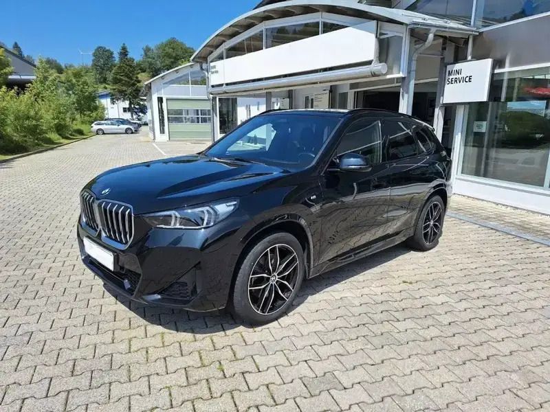 Noir Utilisé 2023 BMW X1 M Sport SUV | 49 990 € - Image 1/4