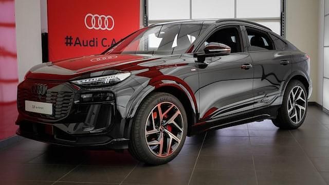 Noir mythic métallisé Utilisé 2025 Audi Q6 Sportback e-tron S-Line SUV | 80 910 € - Image 1/4