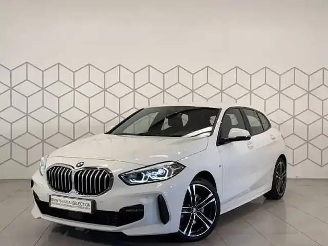 Blanc Occasion 2023 BMW 118 M Sport Citadine | 28 790 € (Prix juste) - Image 1/4