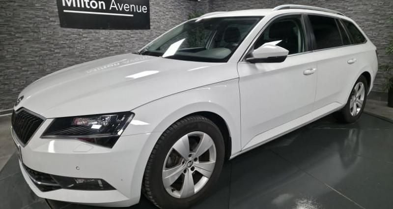 Blanc Utilisé 2018 Skoda Superb Business Line Break | 17 990 € (Prix assez cher) - Image 1/4