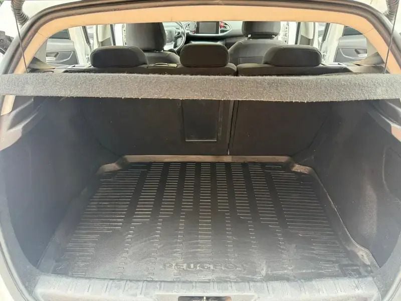 Image 2/4