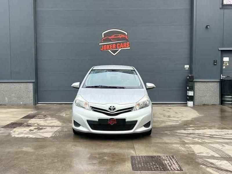 Occasion Toyota Yaris 90 ch (66 kW) 2011 Gris Citadine