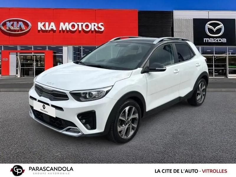 Blanc Occasion 2023 Kia Stonic GT-Line SUV | 18 590 € (Prix juste) - Image 1/4