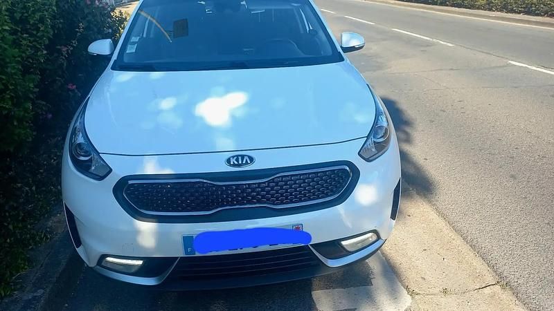 Utilisé 2019 Kia e-Niro SUV | 12 400 € - Image 1/4