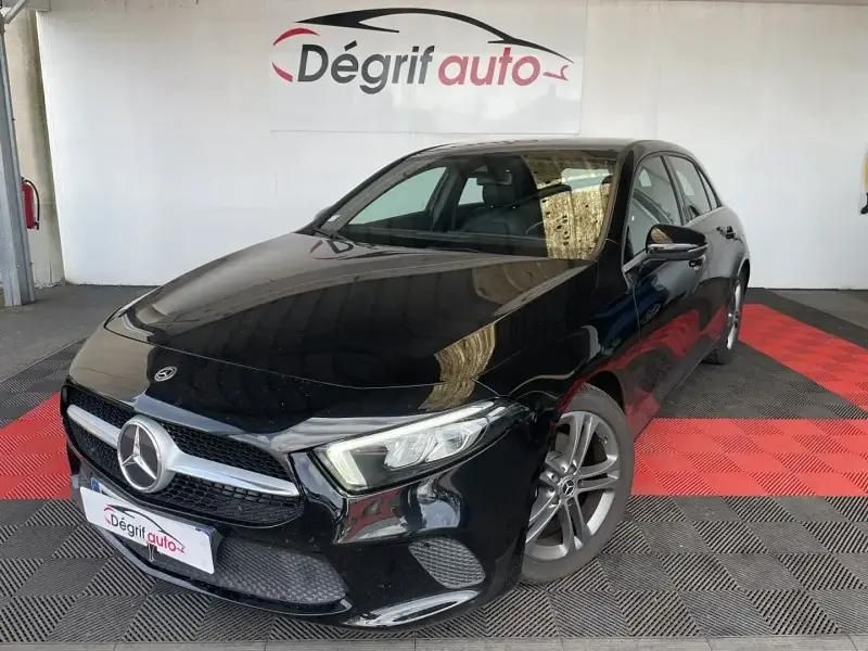 Noir Utilisé 2020 Mercedes A180 Style Berline | 18 990 € (Bon prix) - Image 1/4