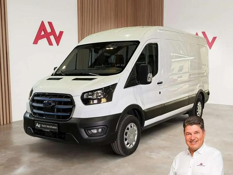 Blanc Occasion 2024 Ford E-Transit Van | 28 990 € - Image 1/4