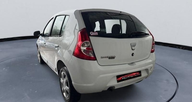 Occasion Dacia Sandero Lauréate 76 ch (55 kW) 2010 Blanc Break