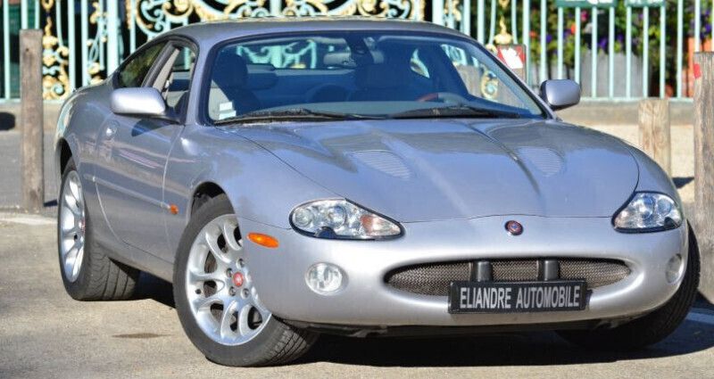 Gris Utilisé 2002 Jaguar XKR R Coupé | 12 500 € - Image 1/4
