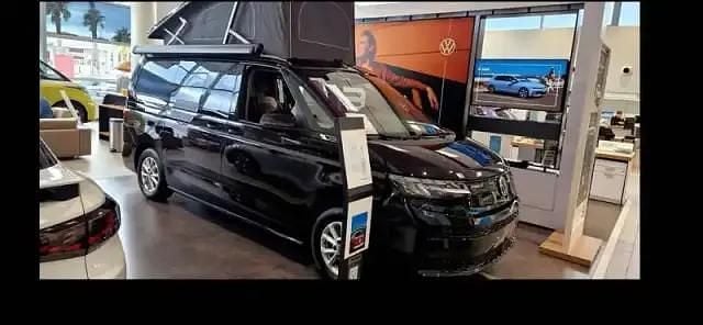 Deep black pearlescent Nouvelle 2025 VW California California Van | 69 510 € (Bon prix) - Image 1/4