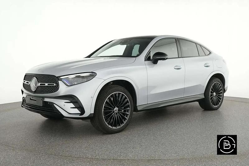 Argent Utilisé 2024 Mercedes GLC300e AMG line Coupé | 74 990 € (Prix cher) - Image 1/4