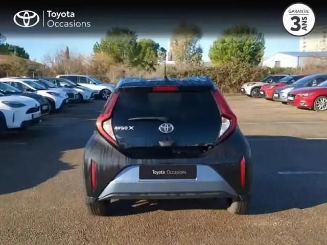 Occasion Toyota Aygo X Design 72 ch (52 kW) 2025 Biton gris célestine/toit noir SUV