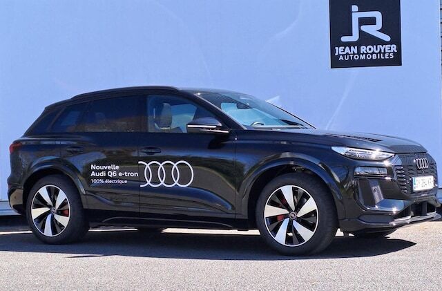 Noir mythe métallisé Utilisé 2024 Audi Q6 e-tron S-Line SUV | 90 000 € (Prix assez cher) - Image 1/4