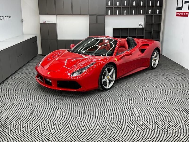 Rouge Utilisé 2016 Ferrari 488 Cabriolet | 254 000 € - Image 1/4