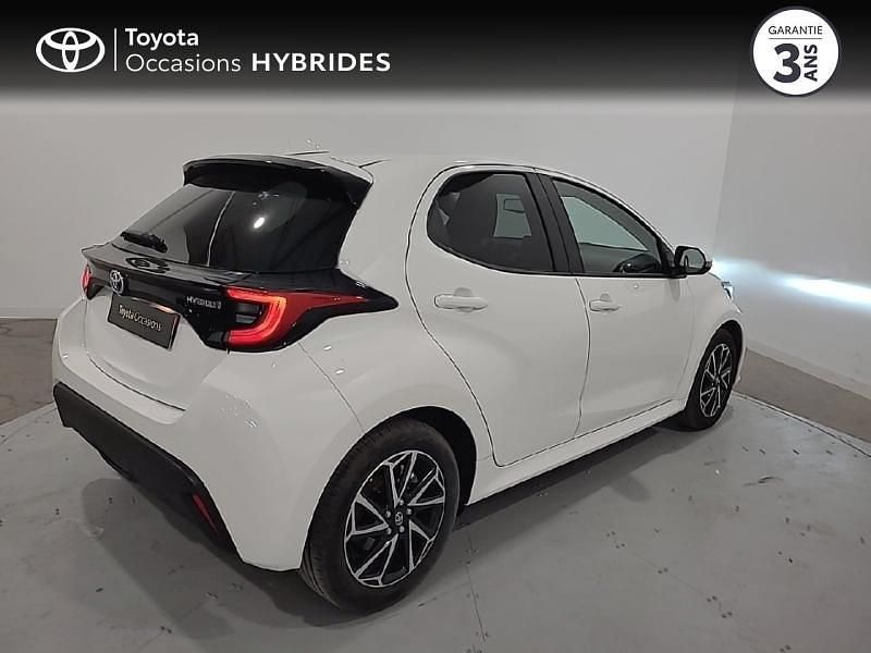 Occasion Toyota Yaris Hybrid Design 92 ch (67 kW) 2021 Blanc Berline