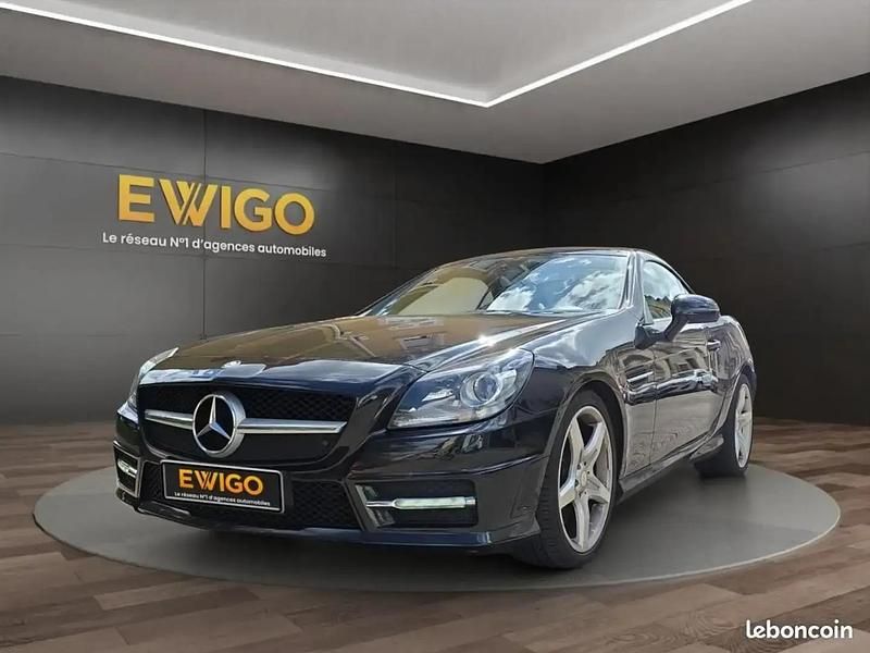 Noir Utilisé 2012 Mercedes SLK200 Cabriolet | 17 489 € - Image 1/4