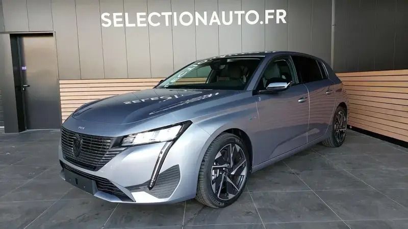 Blanc Utilisé 2022 Peugeot 308 Allure Berline | 35 990 € - Image 1/4