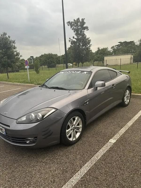 Gris Utilisé 2008 Hyundai Coupé Coupé | 9 200 € - Image 1/4