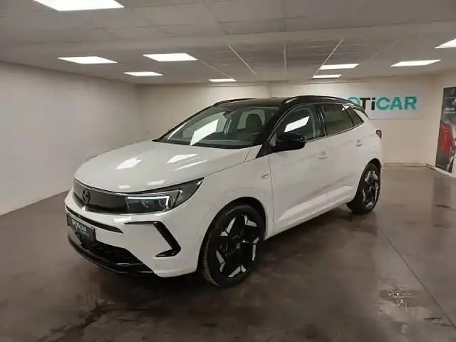 Blanc polaire Utilisé 2023 Opel Grandland X SUV | 33 590 € (Prix juste) - Image 1/4