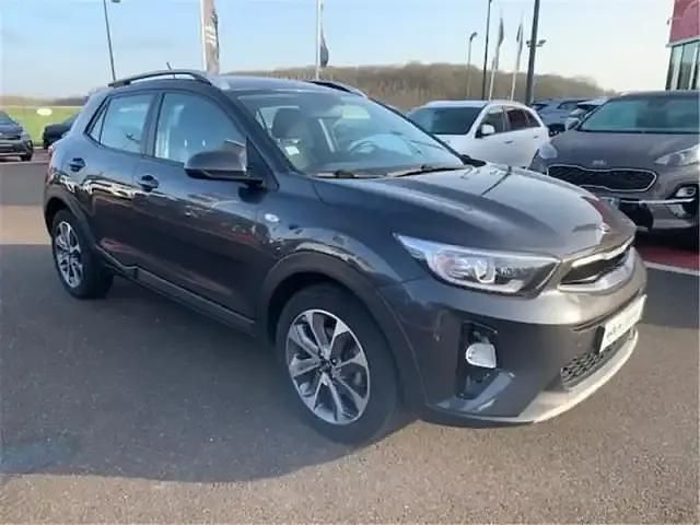 Occasion Kia Stonic 100 ch (73 kW) 2019 Gris foncé, métallisé, platinum graphite SUV